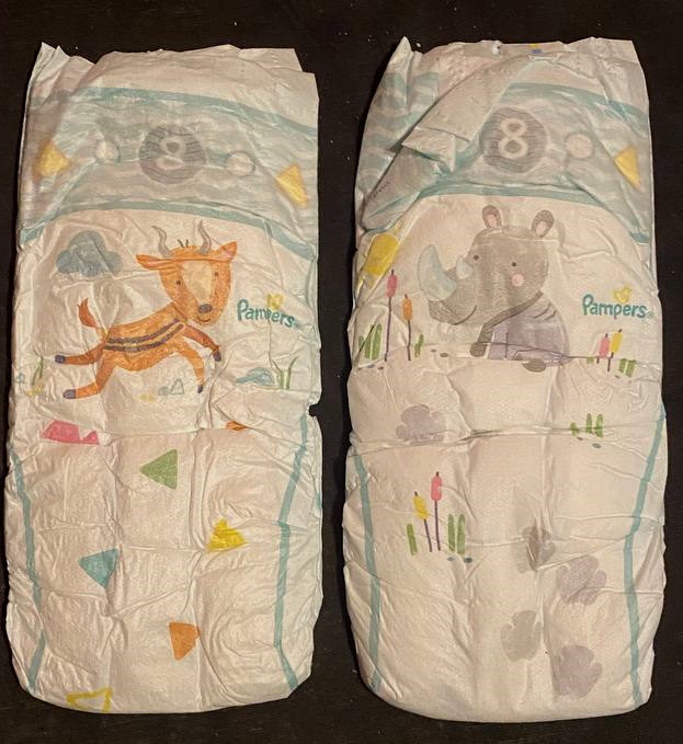 Moin Leute, habe heute bei Rossmann entdeckt, dass Pampers ihren Windeln ein neues Design verpasst hat. Leider sind jetzt auch wieder weniger Winden in einem Paket. Aber seht selbst: