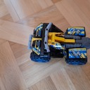 Hab hier mal noch was schönes kleines abzugeben. Ist mit Aufziehmotor und ideal für kleine😃