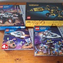 Hurra! Endlich kam das Paket! Das Blacktron Raumschiff dürfte ich ja gar nicht öffnen, wenn ich das als Sammlerstück wieder verkaufen möchte, aber mal ganz ehrlich, wer will dass denn schon?Ich freu mich schon total aufs Bauen und später wird mal eine richtig coole Basis gebaut.