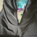 Ein neuer Morgen für das Baby 🐻🍼. Und fast ganz trocken geblieben die Nacht. Da hätte es die besonders dicke Windel gar nicht gebraucht. Na ja so wird sie noch einige Stunden bis zum Abend um den Popo bleiben müssen bis sie ganz voll ist.