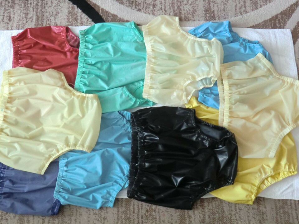 Meine Latexhosen - immer weider schön, diese anzuhaben.